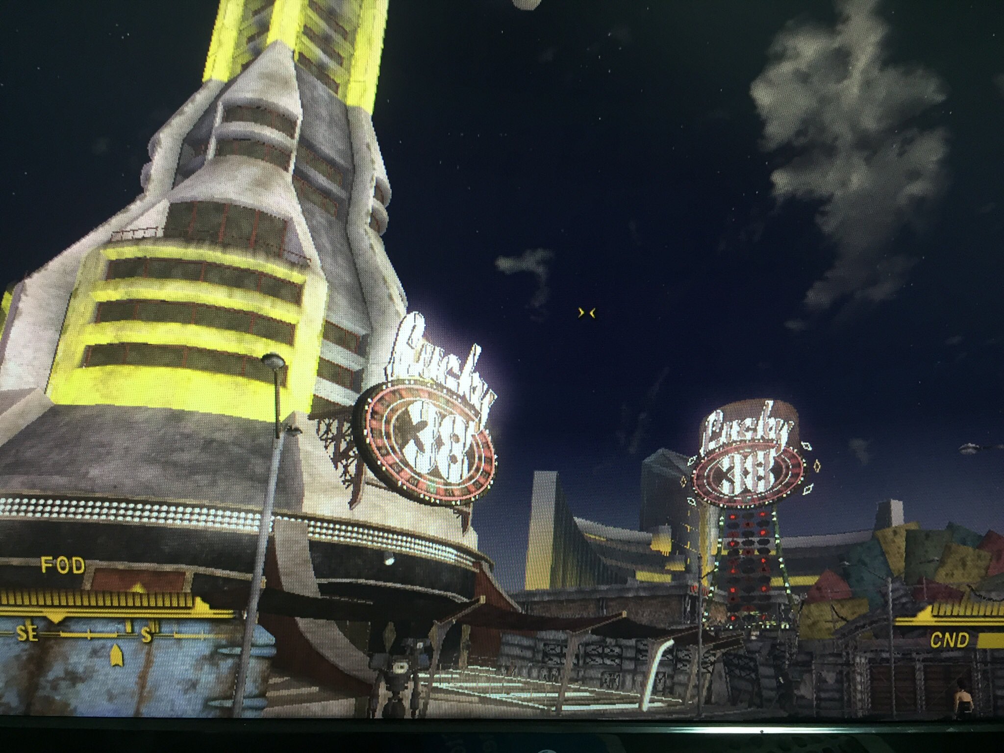 Ud105 トロフィー100 No 23 Fallout New Vegas 3 4に続き Nvもトロコン達成しました フリーズがひどくて モチベが上がらず半年放置状態でしたが やってみたら結構さっくり終わりました ストーリー キャラ 武器など 全て最高でした ただ