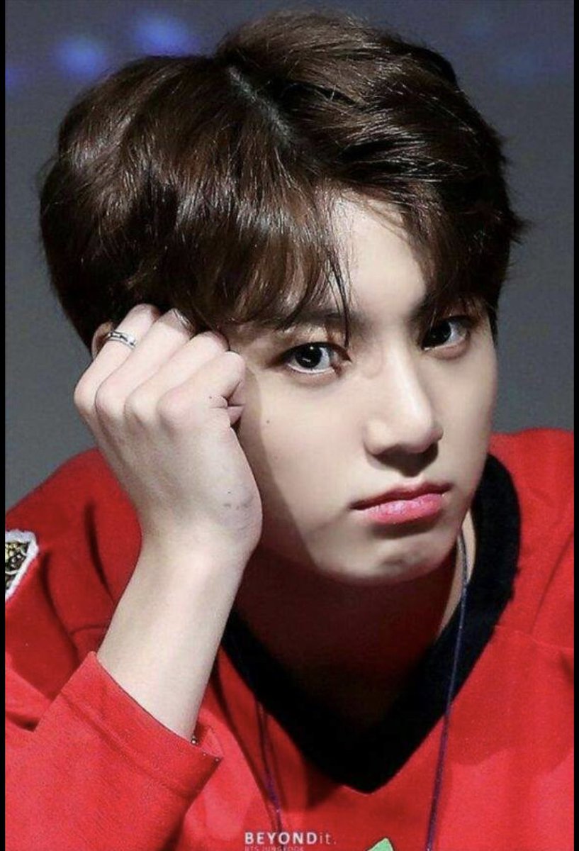 ARMYFOR49463633's tweet photo. Whatever you do, Jungkooka will continue to love you because it is your life. You have done nothing wrong. You have done nothing to harm your reputation or heard Bangtan. We are with you until the end.#WeLoveYouJungkook #JkPerfect #AlwaysWithJK https://t.co/ZGua9NexR3
