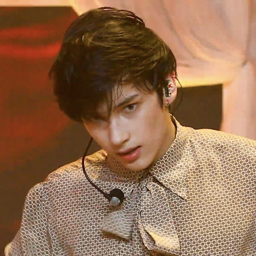 soobnny's tweet photo. i refuse to believe he’s only 17 💔
@TXT_members #투모로우바이투게더 #TXT #TOMORROW_X_TOGETHER #WelcomeToEternity
#BurnTheWorldWithTXT
#Cant_You_See_Me_ #CantYouSeeMe https://t.co/8fkkEHteqp