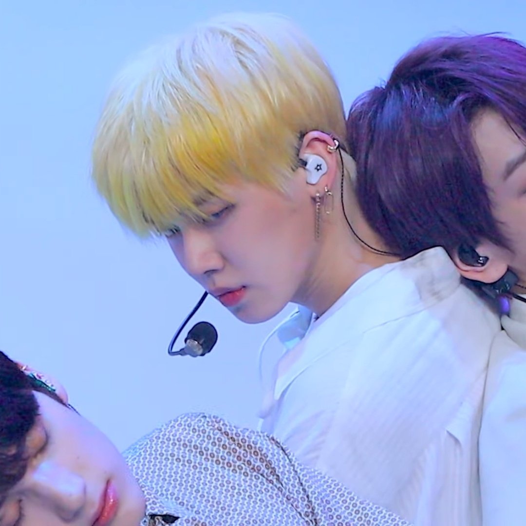txt0304____'s tweet photo. 에바야 https://t.co/6zt65ZScBG