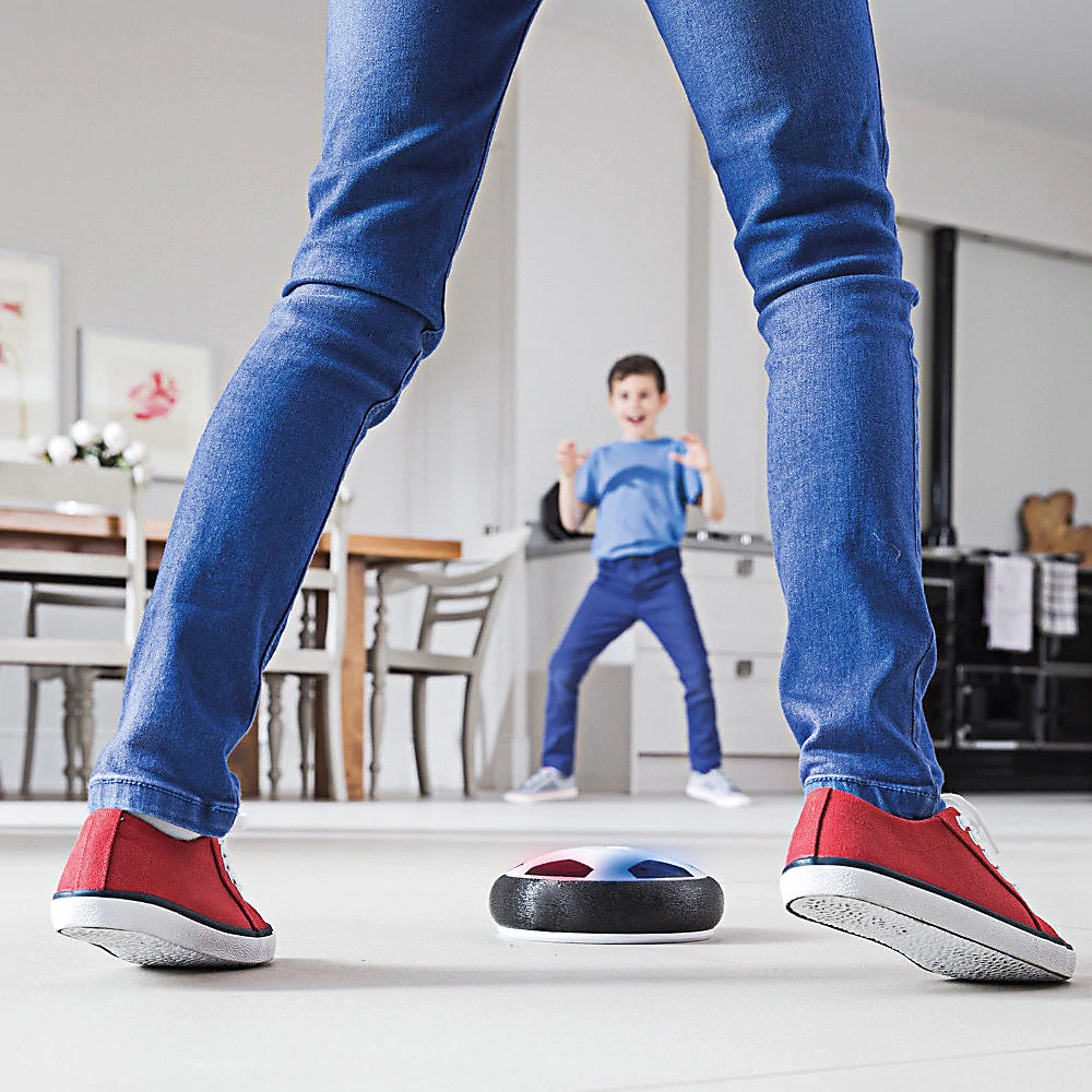 simplehelpfult2's tweet photo. 😍 Love Soccer Make It A Play Date Indoor With Our AirPower Indoor ⚽ Soccer Disc
.
.
.
.
.
#simplehelpfultech #soccerball #indoorsoccer #kidsactivities #parentinglife #playhouse
#kidsfun #soccerskills #parentinggoal #soccertraining #sportslife #playball
#footballlove #soccerlife https://t.co/DFBwOmWb62