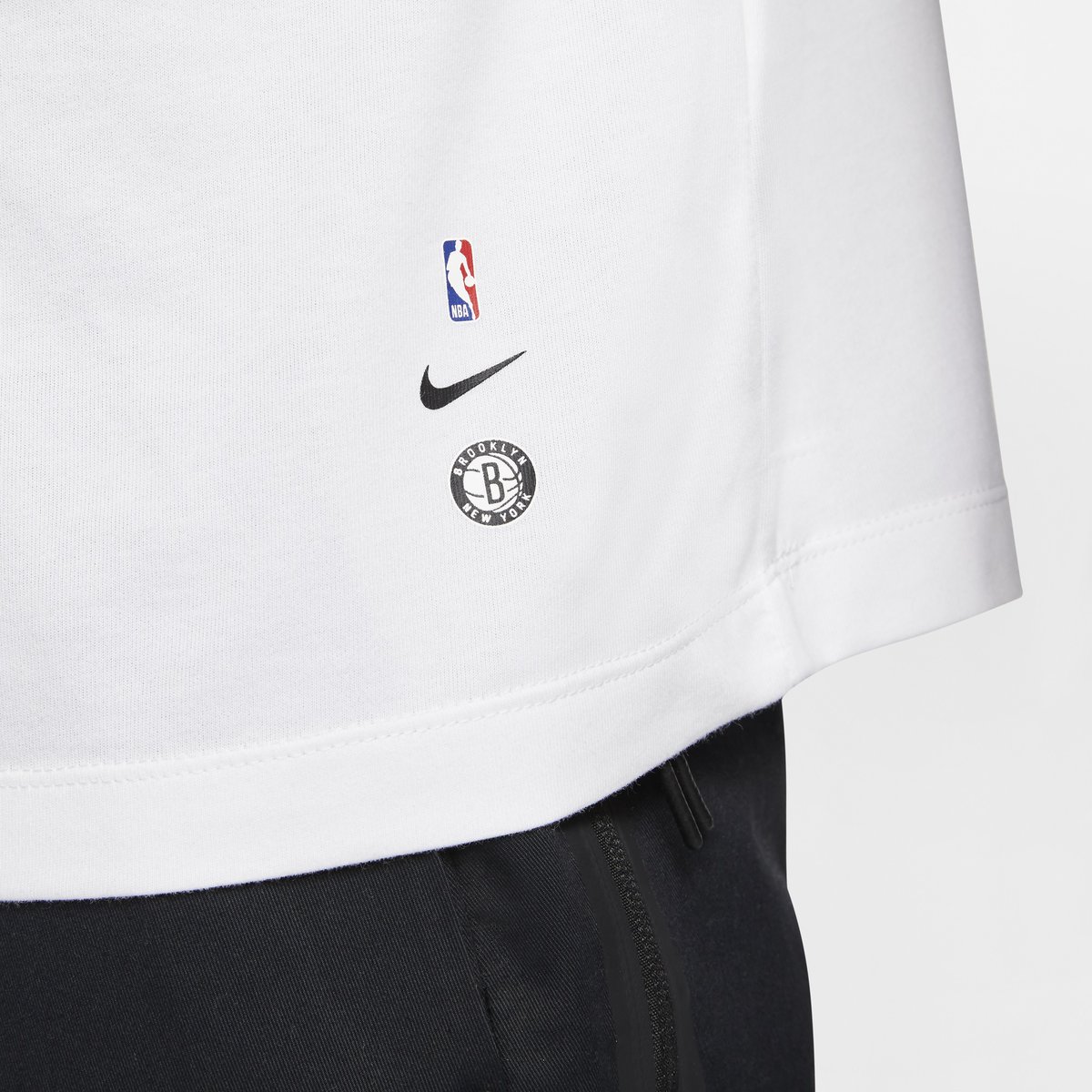 gallery2basket's tweet photo. 【5/21(木)発売】NIKE NBA BKN BIGGIE EX MRL TEE(CW3963-100)
https://t.co/hnBlYqvenl
#gallery2 #ギャラリー2 #ギャラ2 #nba #nikebasketball #nike #ナイキ #nikenba #nbanikejersey #nbaswingman #brooklyn #brooklynnets #wegohard #ブルックリンネッツ #biggie #biggiesmalls #big https://t.co/BTK7zGBdP8