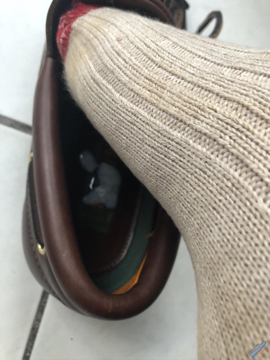 boatshoeguy's tweet photo. And what can you do with discolored socks? You take your latest (five day old) Timbis, add a small amount of liquid ... π
#boatshoeguy #boatshoes #boatshoegay #gayboatshoes #bootsschuhe #snc #bsg #socks #coloredsocks https://t.co/vU7mxLCY9w