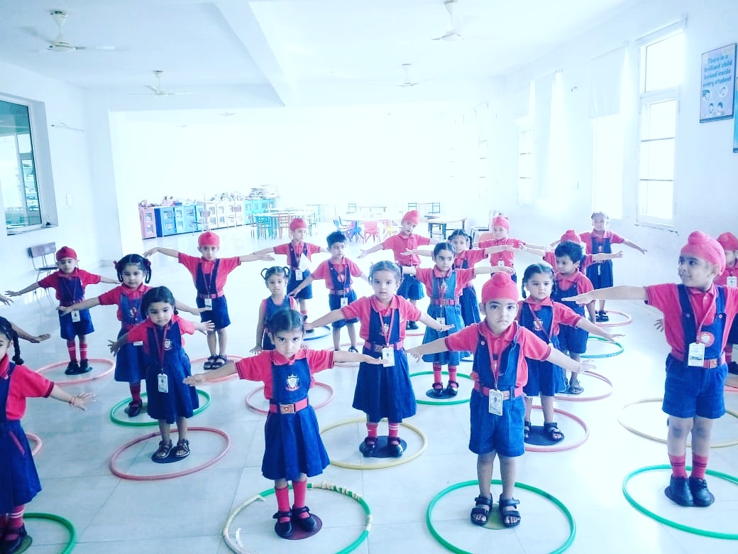 KIDSHAPERS's tweet photo. It's not the of your hoop that matter. It's the authenticity of your flow.
#kidshaperindia #stronginsidestrongeroutside #sports #hollahope #game #health https://t.co/TawNg7n2Yu