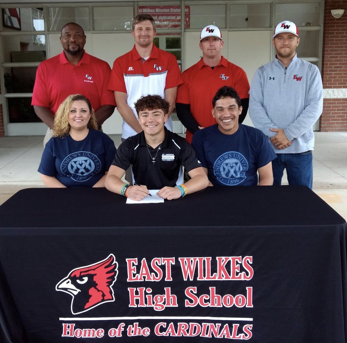 PBCarolina_'s tweet photo. Congratulations to 5 Star Carolina 2020 grad @howell_caeden on his commitment to St. Andrews University @SAU_Knights_BSB . #5starcarolina #mafia #mafiabaseball #5starmafia  #collegecommitments  #baseball #hardwork #dedication #dreams #collegebaseball #baseballcommit https://t.co/K3o0NGG7k8