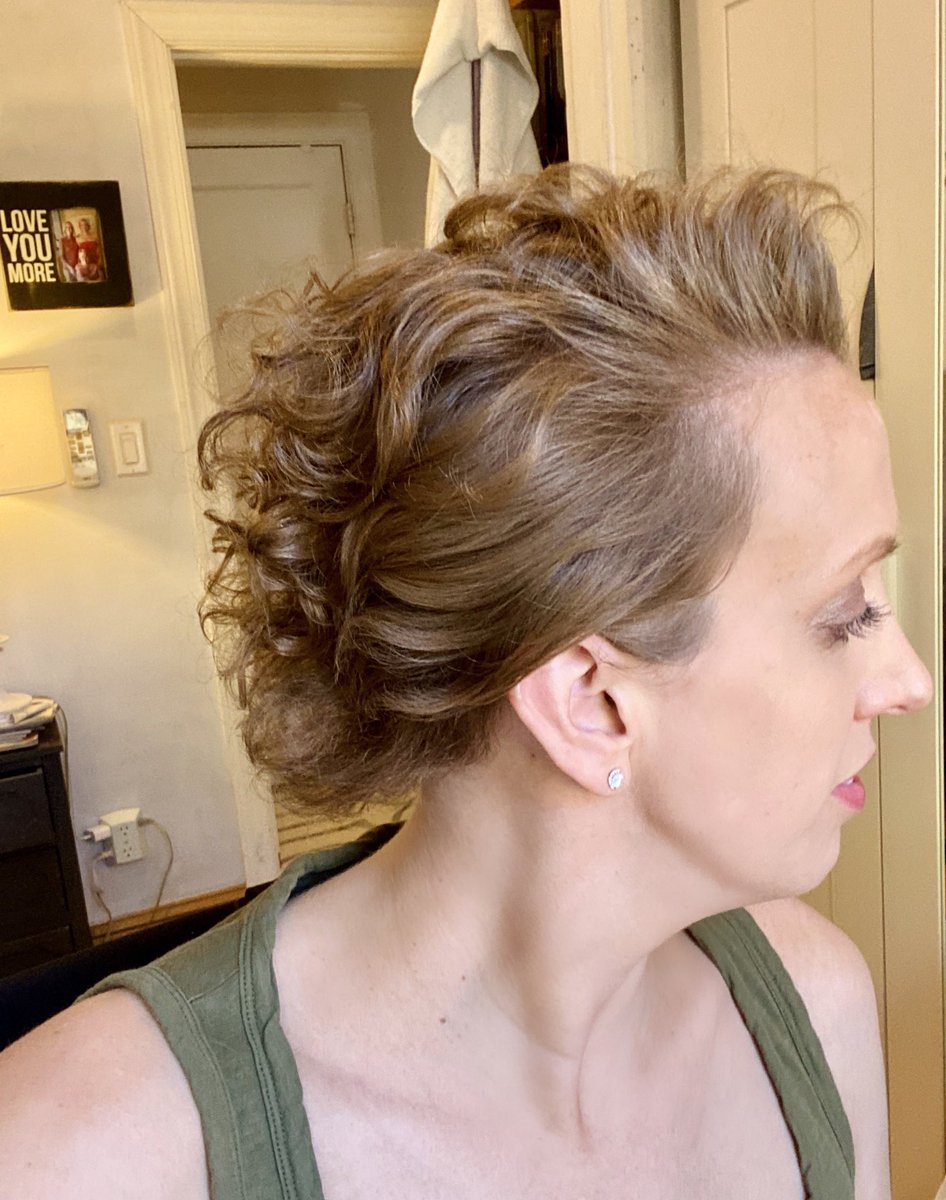 emilyrkarel's tweet photo. @MorganWallen @MorganWallen I lost all of my hair when I was sick and now that itโs growing back I LOVE waking up to see this natural, God given mullet each day!!! My baby rattail is killin it too ๐โโ๏ธ #mulletpride https://t.co/oMEOehuPp4