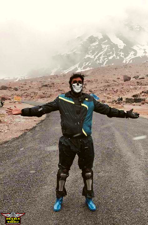 devilsonwheelz's tweet photo. A man practises the art of adventure when he breaks the chain of routine and renews his life through reading new books, travelling to new places, making new friends, taking up new hobbies, and adopting new viewpoints.#DevilsOnWheelz #spiti #adventuretime #ladakhpackages https://t.co/UtU3ZgNrIQ