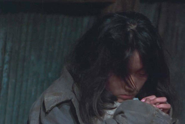 #KMDb 영화글, 장선우 감독의 <꽃잎>입니다. "<꽃잎>(장선우, 1996)이 발표되었던 당시나 지금이나, 이 영화를 보는 영화적 체험은 무척이나 곤혹스럽다."...