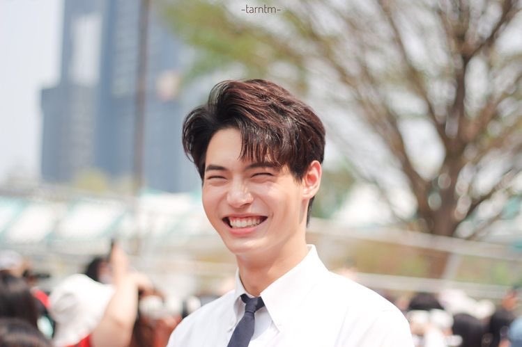 Prae_1a's tweet photo. งานรับปริญญาน้องวิน มันจะต้องยิ่งใหญ่กว่านี้อีกค่ะรอเลยน้า! 💚 #520ShowUrLoveToWin https://t.co/wN3mrgqNs3