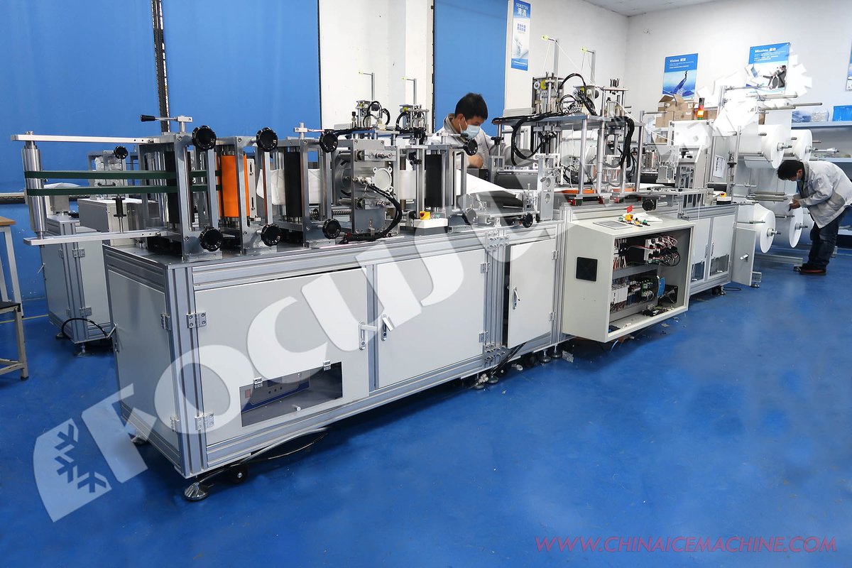 chinaicemachine's tweet photo. Focusun #N95maskmachine, capacity is 40-60 pieces per minute. #maskmachine #maskmaker #N95maskmachine https://t.co/UaKkjLxeIy