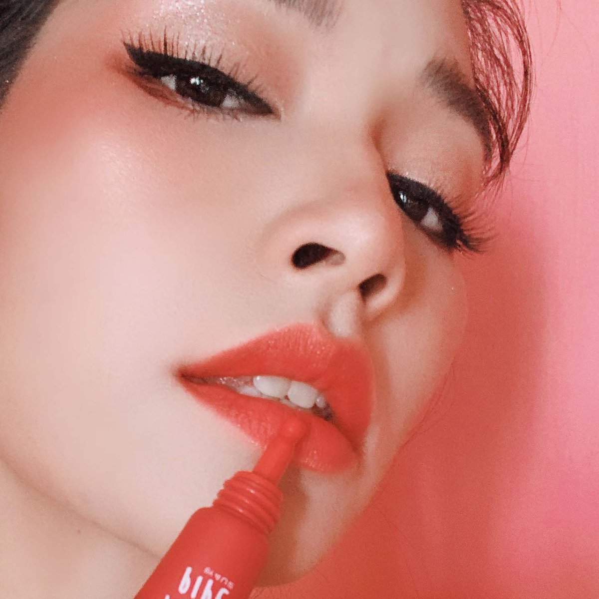 Sononuiofficial's tweet photo. สีนี้สวย ทุกคนรู้ แฟนคลับรู้ 🍑 Mixing @4u2cosmetics #4u2multipipe no. 7+4  for this look. And I love it! #beauty #makeup https://t.co/qb3uiakBs3