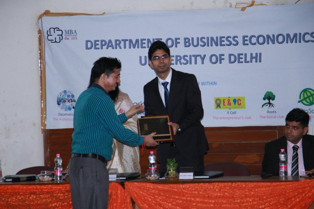 pmg_engineering's tweet image. Our founder Abhinav Pandey gave a hands-on perspective on &quot;Job Creation&quot; to the graduating class of MBA at Dept. of Business Management, University of Delhi. 

It was an engaging session with Q&amp;amp;A&apos;s by both students…