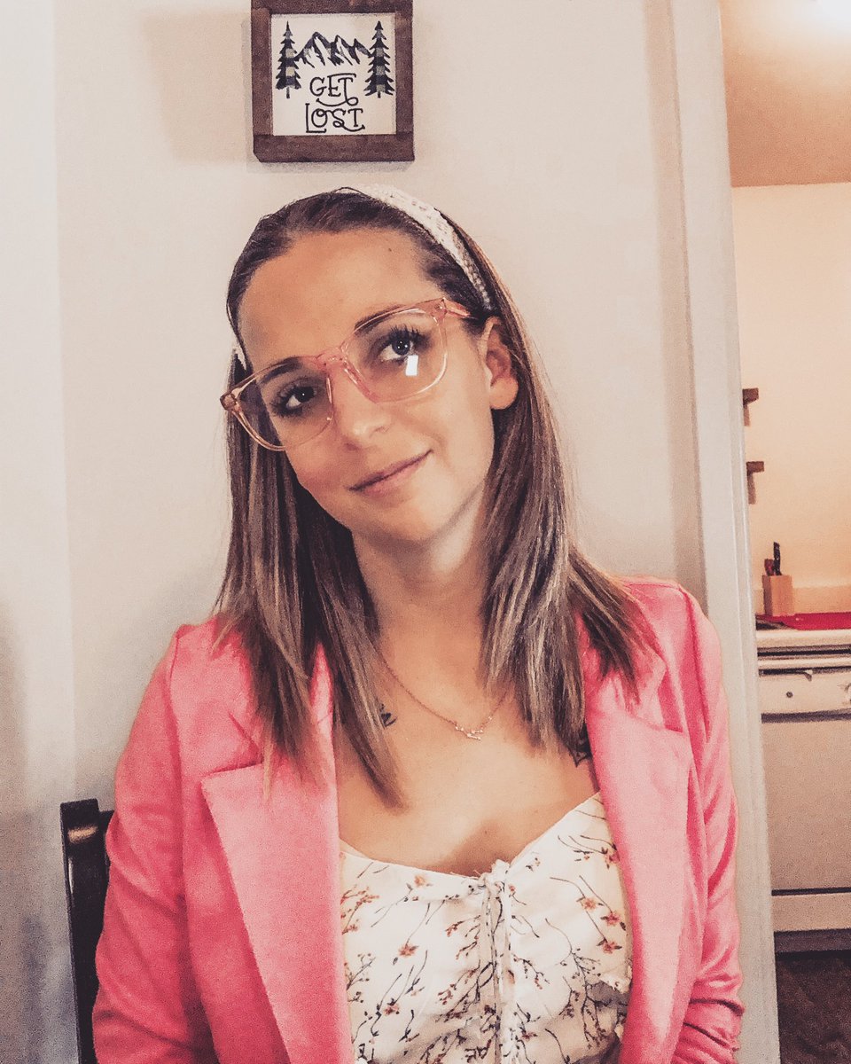 JulepMedia's tweet photo. Just introducing myself 
https://t.co/zREm3SmILB https://t.co/4a0vbTc5g5