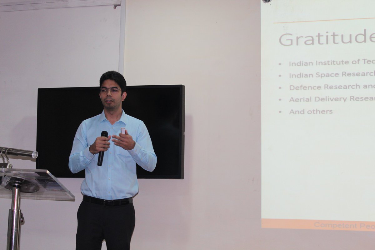 pmg_engineering's tweet image. Our Founder Abhinav Pandey was invited to speak in a IITR-ISRO seminar held at IIT Roorkee Greater Noida campus.
He emphasized on the necessity of continuous interactions and teamwork between aspiring students,…