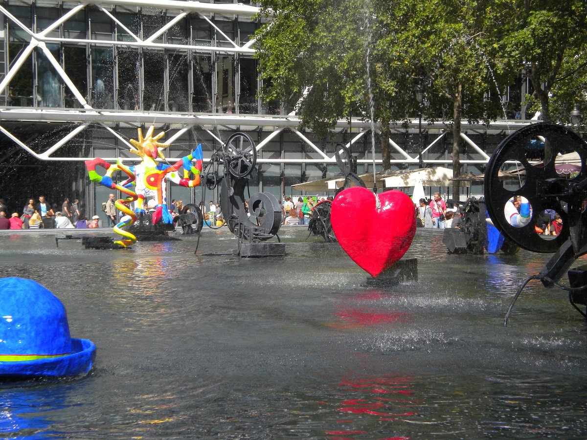 TimLihoreau's tweet photo. Pressing the #EscapeKey with a virtual trip to Paris courtesy of Stravinsky's music.
We'll get to here, the Fontaine and Place Stravinsky, just near the #PompidouCentre
@ClassicFM Breakfast Show https://t.co/HhwZP5NaU0