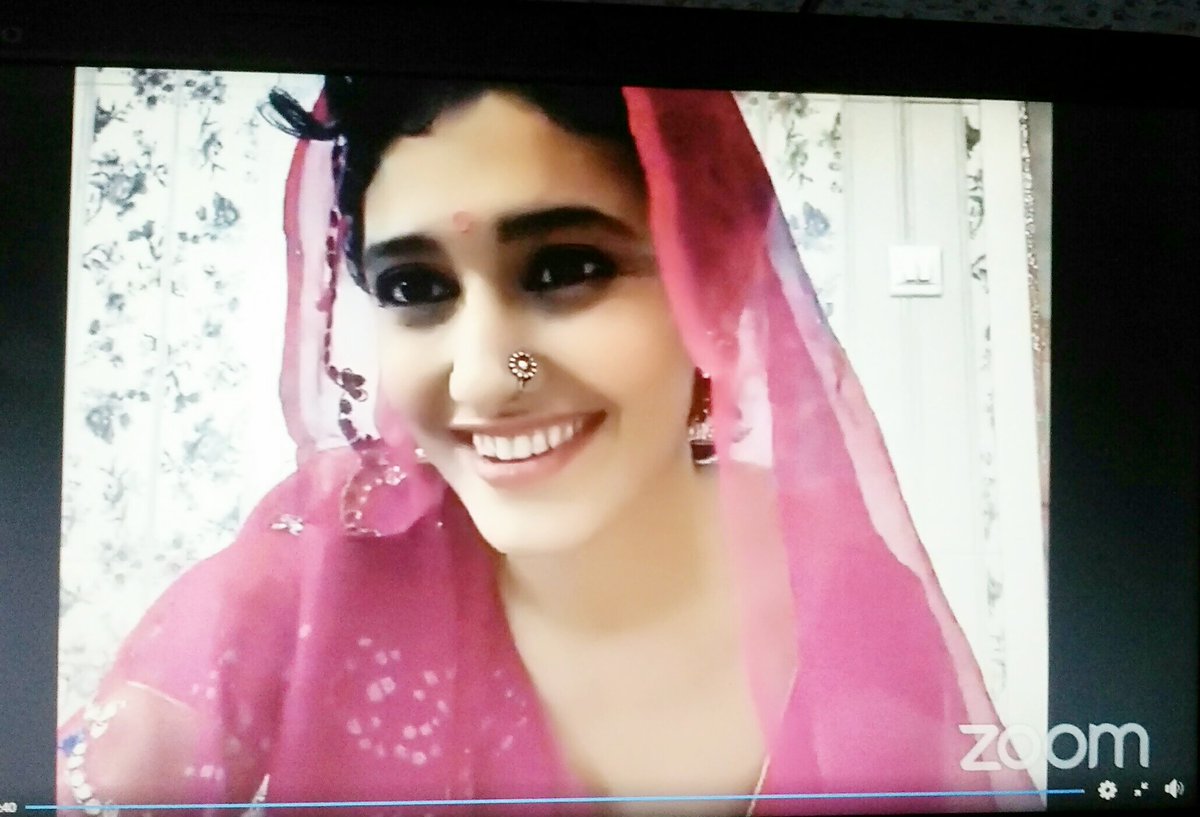 Sandhya76734338's tweet photo. @iraginikhanna @rohitkhilnani So cute 😊 https://t.co/iWOyQ2t8HK