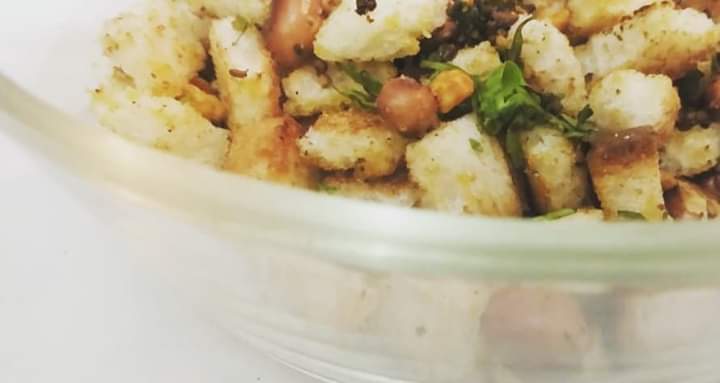 LajjuMehta's tweet photo. I like reality, It #tastes like #bread🍞 ☺️
Bread bhel & folded sandwich🥪
(bhel v/s sandwich)😉
#fancyfood #worldfood #fancyworld #breadbhel #lockdown4 #foldedsandwich #breadlovers #england #veggies #vegantable #goveg #peanuts #forallages #fancytable #morning😊 https://t.co/Yqxn94IipJ