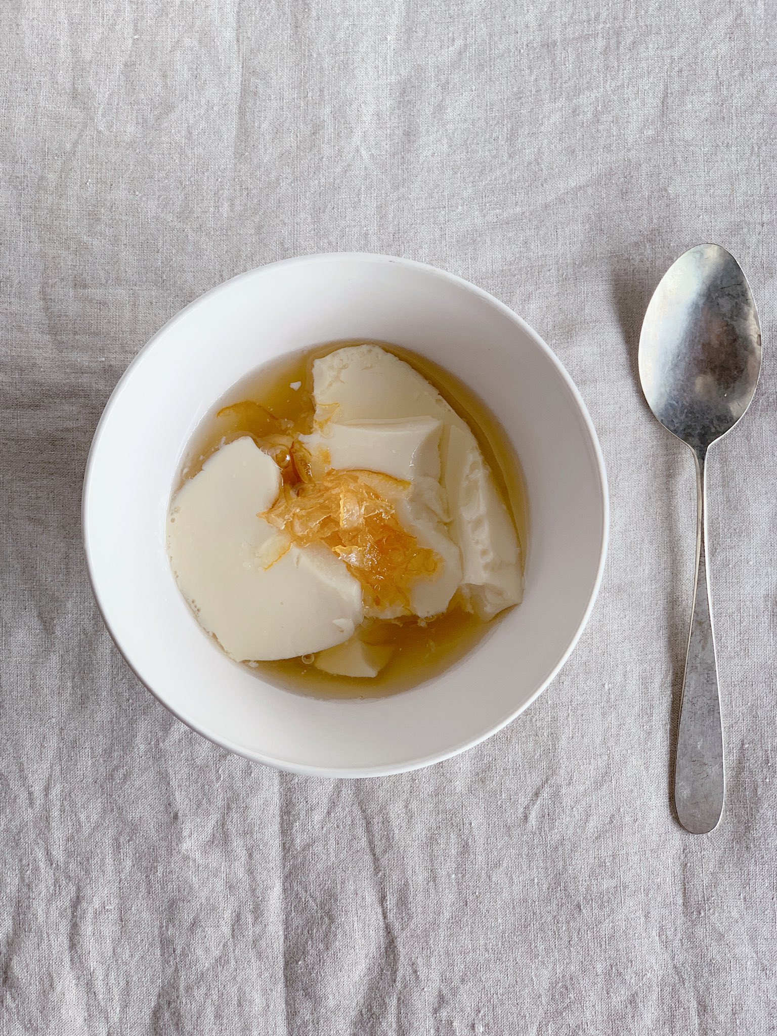 なかしましほ 使い切れずにいた柚子ジャム 柚子茶 を水でのばしてシロップにしたら これ以上ないくらいの相性のよさ 衝撃でした これからの季節なら梅シロップや梅酒でも 水でのばすと日持ちしないので食べる時にシロップを作ります T Co