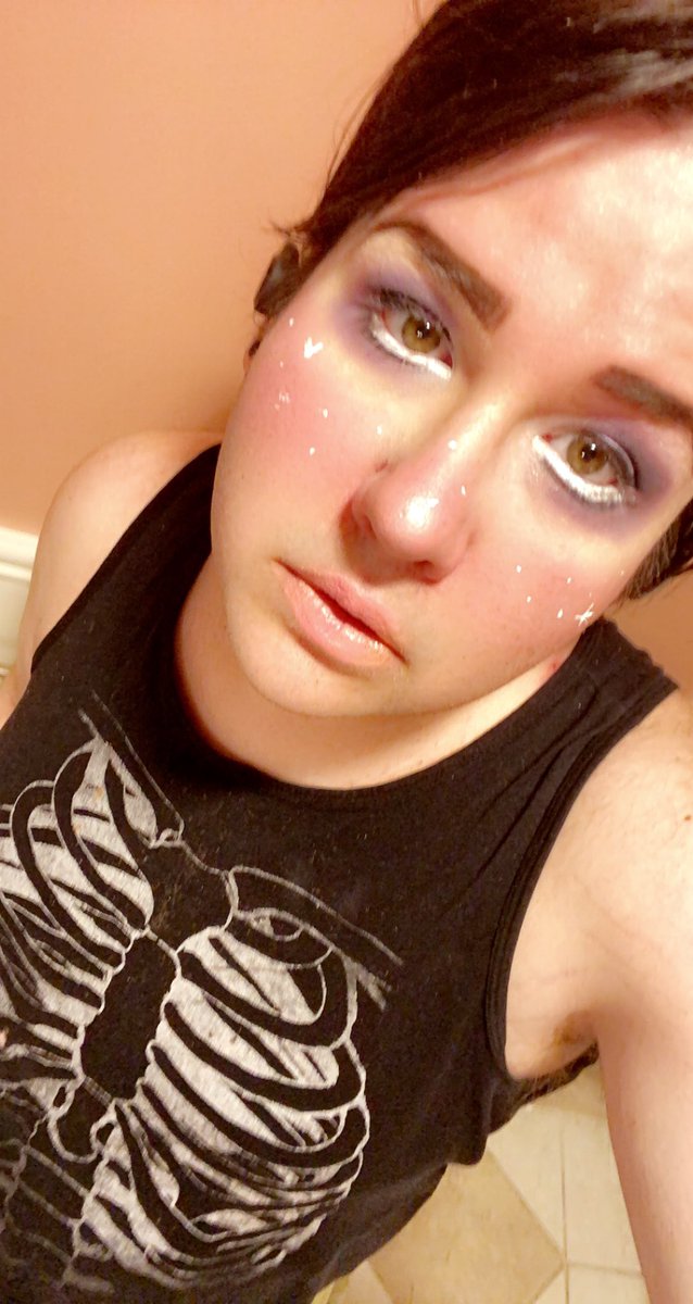 bottomtiergames's tweet photo. Hey sluts. #gaynerd #gaymer #gayweeb https://t.co/ihZt605F7o