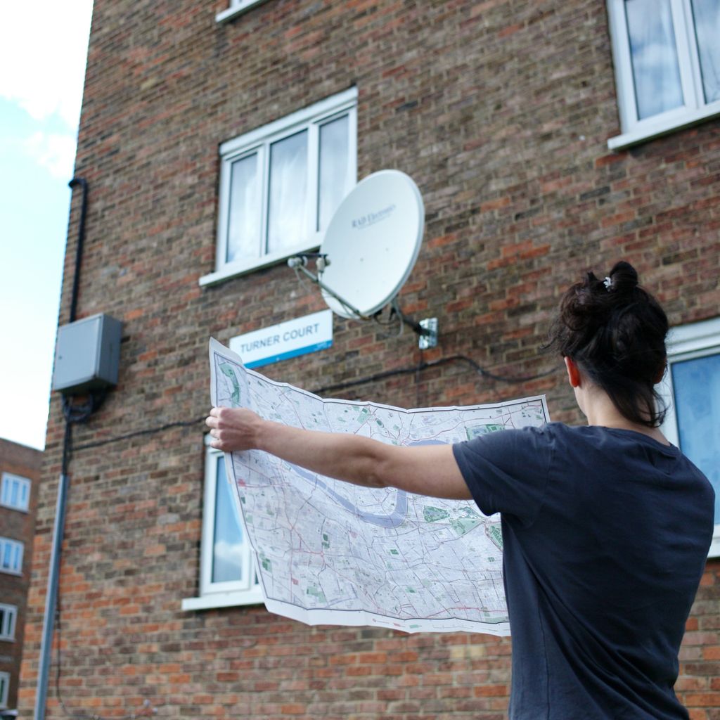 unit_lab's tweet photo. Back in 2014 Cindy walked around London thinking of new ways of navigating in the city. One of the outcomes was the Satellite Dish Map of London. The satellite dish can be used as an analogue way
-finding device. Most  dishes in London are pointing towards south-southeast. https://t.co/iiPSwCPwhM