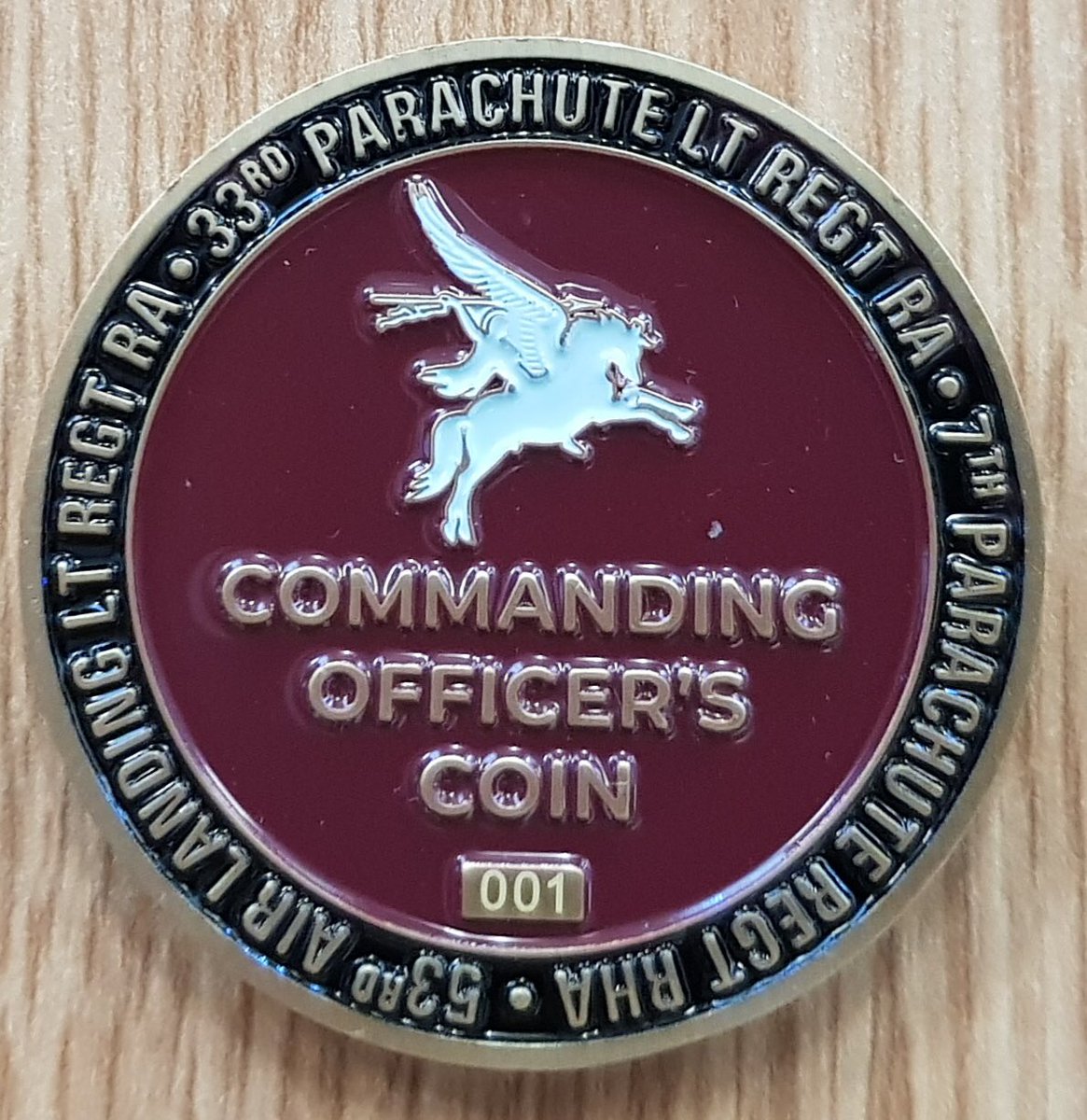 Airbornegunners's tweet photo. Congratulations to Bdr Pulling for winning this month’s CO’s Coin for ‘Inspiring Example’. He has individually and collectively contributed to raising £15k for the NHS through some 🤢🤢phys challenges. 💪🏻👏This is the first of the new design and uniquely stamped. @16AirAssltBde https://t.co/ROKRQovwv3