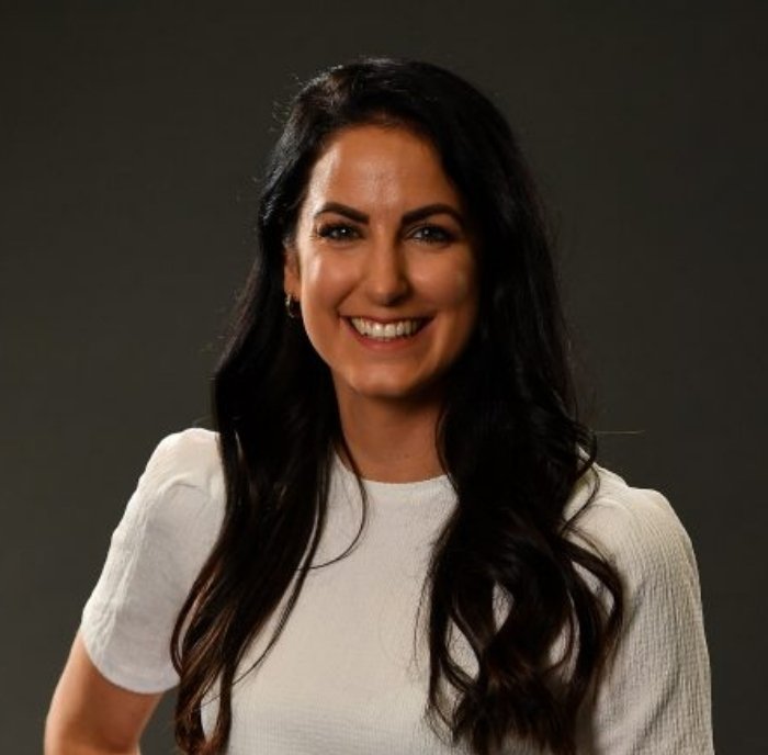 GCLuimnigh's tweet photo. Táimid ar bís chun webinar Zoom do dhaltaí na Sraithe Sinsearaí le @JessieBarr247 a chur ar fáil tráthnóna inniu. We are really looking forward to Jessie sharing her expertise and tips regarding motivation, having a positive mindset and goal setting for our @GCLuimnigh students. https://t.co/1nF7Cw9hht