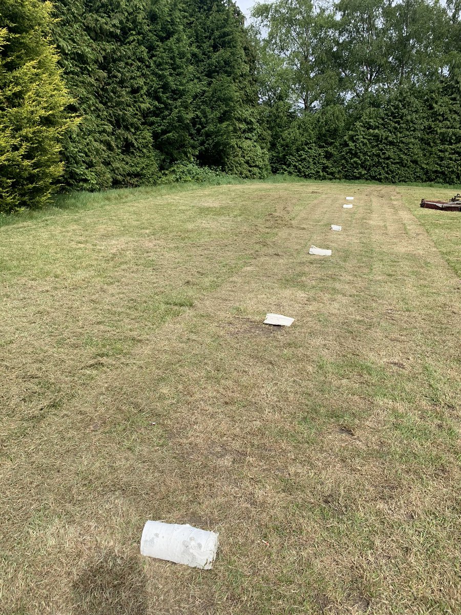 HawkRange's tweet photo. Grass tee cut and set up ahead of another stunning day. Get your shorts and suncream on and enjoy your practice in a safe environment. We are open 10-8pm ⛳️ https://t.co/BsSYD1JZZ1