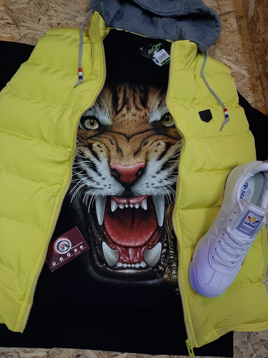 shoeempireKE's tweet image. Who else is going to come out of quarantine with a fresh new wardrobe🔥💥?

☎️0775789779

Buy👉🏾 t.me/shoeempirefam/…
wa.me/254775789779
#glowinthedark
#adidas 
#puffjacket