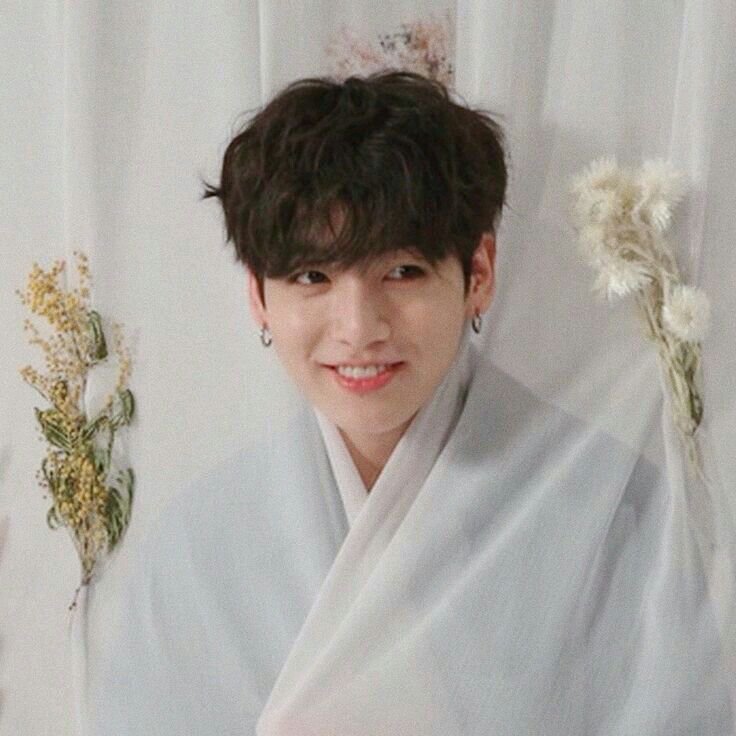 sakura_jk97's tweet photo. I want Jungkook to know that there is a lot of people who love him💜 
A millions of people love💜  
Army is here with you💜
Jungkook lovely  
#JungkookWeLove #jungkookgoodboy
#JungkookYouArePerfect https://t.co/A7gjEmGD0j