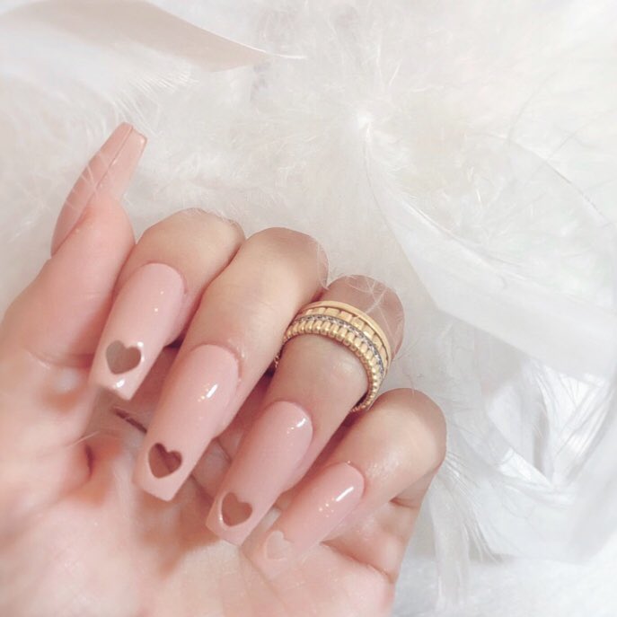 Nailie ネイリー ハートくり抜きネイル くり抜きスカルプチップが日本上陸 海外で人気のハートくり抜きネイルができるサロンが日本でも増えてきています くり抜きネイル くり抜きハートネイル スカルプ T Co Bjclvnico4 T Co