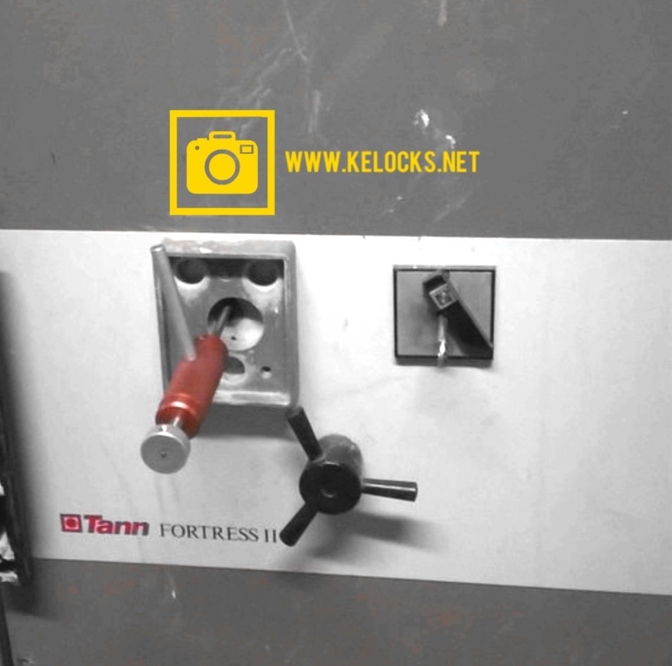 kelocks's tweet photo. A few Tann safes picked open and some with lost combinations #Tannsafe #lostsafekey #Tannsafe #lostkeys #safecracker #safeengineer #london #essex https://t.co/PJWkmsqBWF