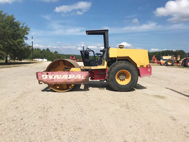 My_Equipment's tweet photo. 1996 #Dynapac CA251D #Vibratoryrollers For Sale | $ 27,500 Houston, Texas, USA.
Hours: 3,604 Smooth Drum Roller. 152 Horsepower Cummins Diesel. 84'' Vibratory Roller. $ 27,500 Houston, Texas, USA. https://t.co/7v48oV4XaI
#roadconstruction #roadrollers #smoothdrumroller https://t.co/WxX7P2EMVP
