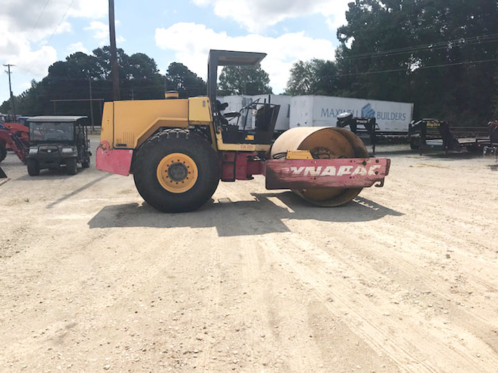 My_Equipment's tweet photo. 1996 #Dynapac CA251D #Vibratoryrollers For Sale | $ 27,500 Houston, Texas, USA.
Hours: 3,604 Smooth Drum Roller. 152 Horsepower Cummins Diesel. 84'' Vibratory Roller. $ 27,500 Houston, Texas, USA. https://t.co/7v48oV4XaI
#roadconstruction #roadrollers #smoothdrumroller https://t.co/WxX7P2EMVP