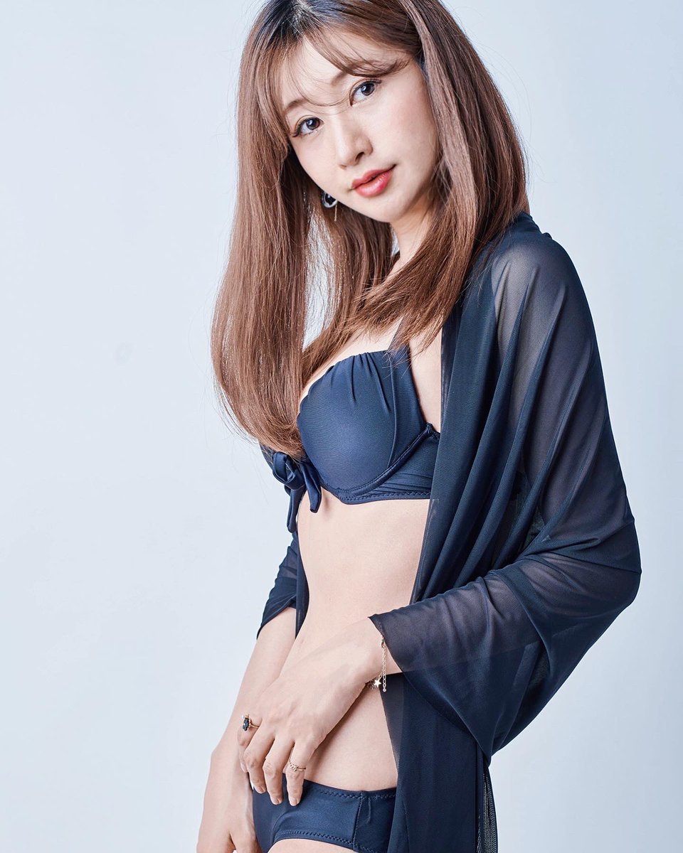 中村江莉香 グラビア