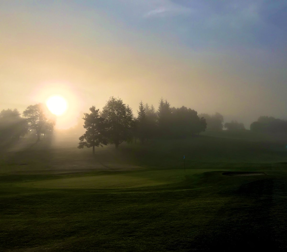 Stunning morning <a href="/SickleholmeGolf/">Sickleholme GolfClub</a>
