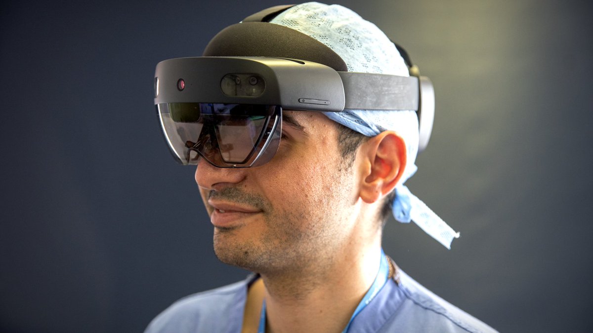 Microsoft UK (@microsoftuk) on Twitter photo One of the largest NHS trusts in England are using Microsoft <a href="/HoloLens/">Microsoft HoloLens</a> to keep doctors safe on high-risk wards as they help patients from a safe distance.
📰 Read the full story: msft.it/6012Ti3re
#Health #Hololens One of the largest NHS trusts in England are using Microsoft <a href="/HoloLens/">Microsoft HoloLens</a> to keep doctors safe on high-risk wards as they help patients from a safe distance.
📰 Read the full story: msft.it/6012Ti3re
#Health #Hololens