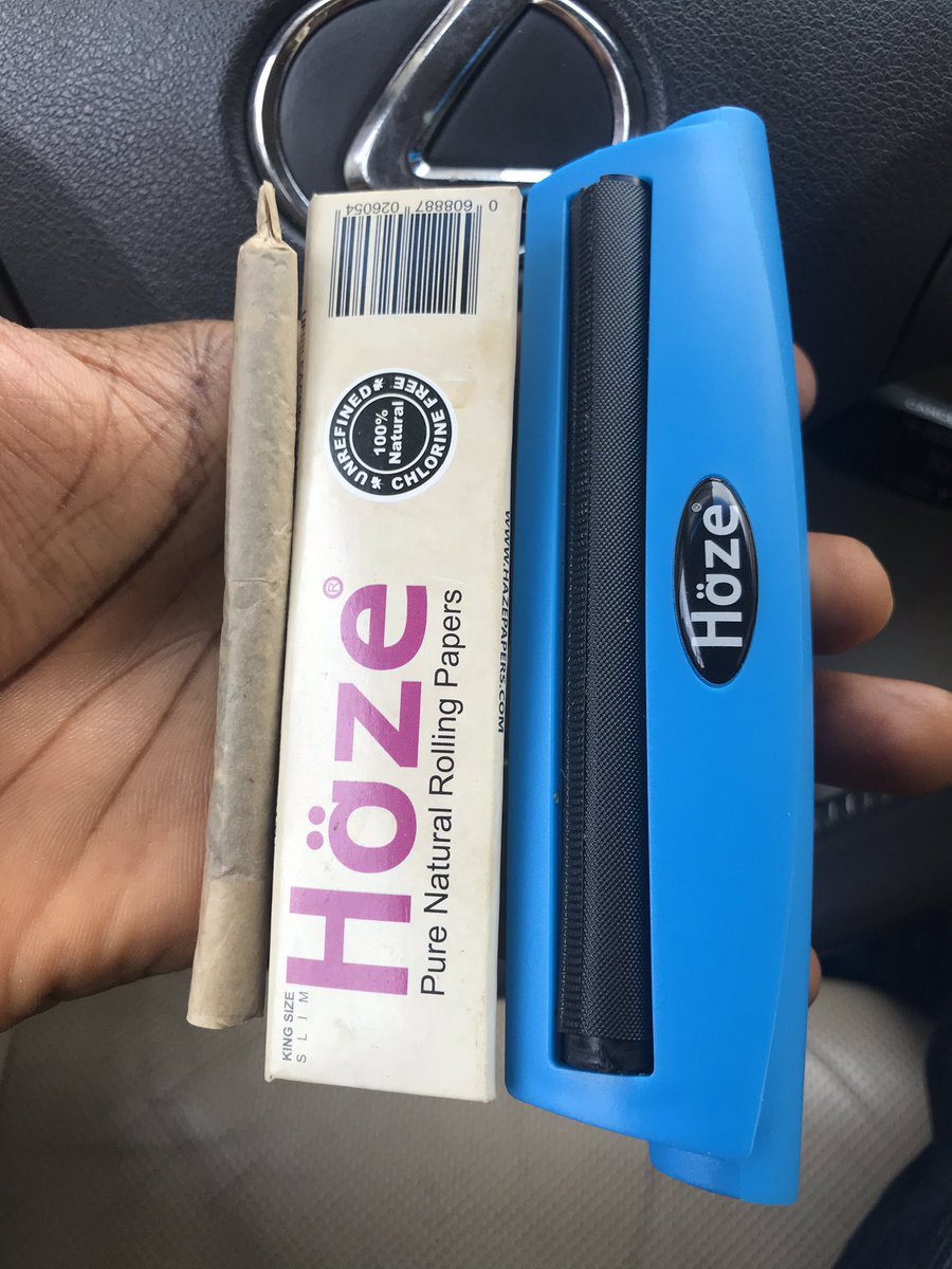 hazepapers's tweet photo. Stop asking your friends to roll for you; pickup the haze roller and do it yourself. Haze Roller is N3,000 and available for pickup and delivery Nationwide. #rollwithhaze https://t.co/cvJv4uRH5Y