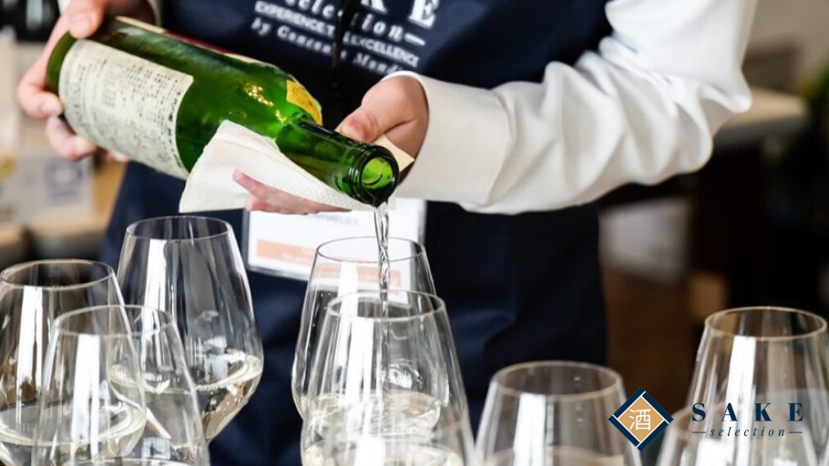 sake_selection's tweet image. Work in progress for #SakeSelection, the 2nd edition of the largest competition designed to celebrate and promote the ancient #Japanese drink worldwide and organized by the #ConcoursMondialdeBruxelles, a benchmark amongst international #wine contests. Stay tuned! 
 #Sake