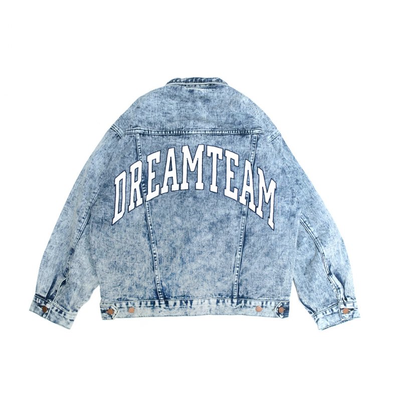 NEWEST_official's tweet photo. DREAM TEAM 
DENIM JACKET
"ARCH LOGO TRUCKER"

5/21までオフィシャルオンラインストア限定で、クーポンコードを入力された方に限り割引きキャンペーン開催中‼️

オンラインストアはこちら↓
https://t.co/zyUwxhTOwn https://t.co/Kz0RttDkLn