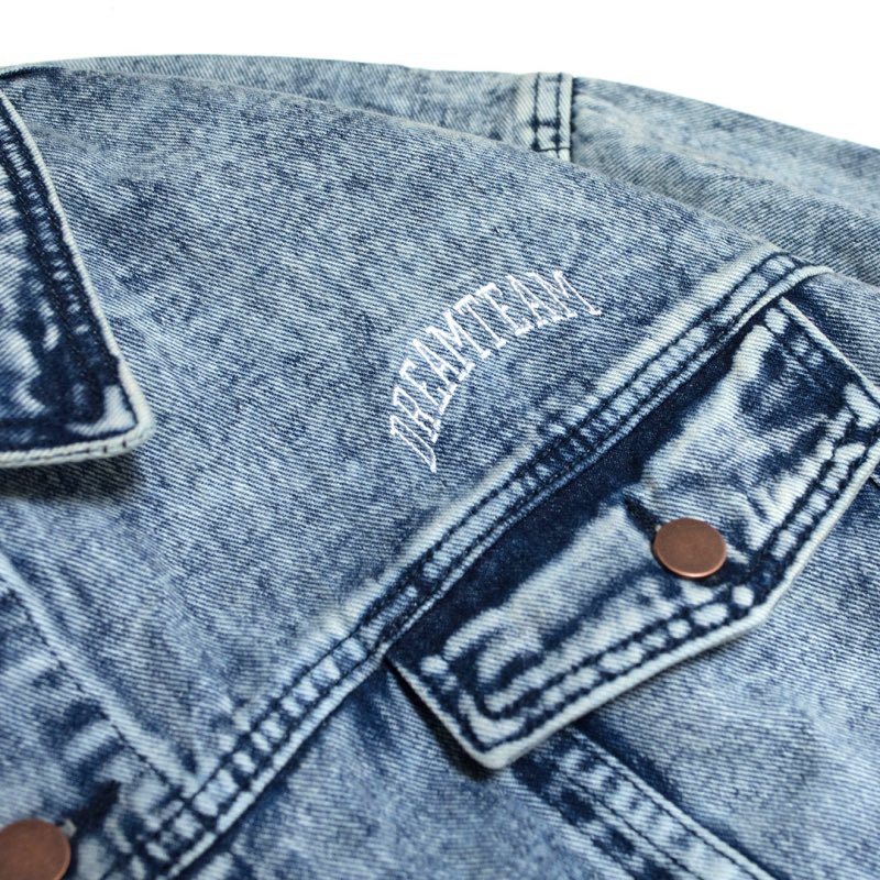 NEWEST_official's tweet photo. DREAM TEAM 
DENIM JACKET
"ARCH LOGO TRUCKER"

5/21までオフィシャルオンラインストア限定で、クーポンコードを入力された方に限り割引きキャンペーン開催中‼️

オンラインストアはこちら↓
https://t.co/zyUwxhTOwn https://t.co/Kz0RttDkLn