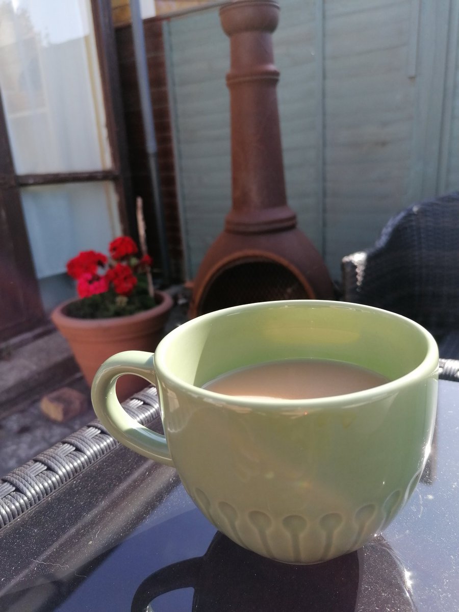 jo_dobb's tweet photo. #CTECPD Sunny morning and a cup of tea π https://t.co/IlV2Nx2UtV