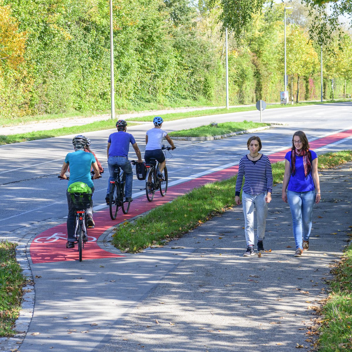 WallonieMobiliT's tweet image. [Déconfinement] Rendez-vous ce 28 mai pour un workshop virtuel sur les aménagements temporaires pour les cyclistes et piétons (législation, méthodologie, bonnes pratiques, etc) ▶️mobilite.wallonie.be/home/je-suis/u…