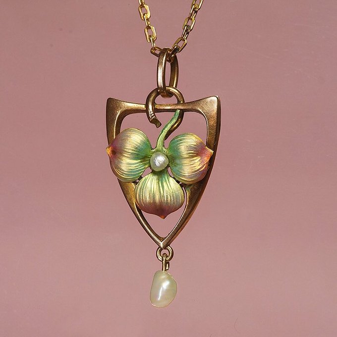 アール ヌーボーのtwitterイラスト検索結果