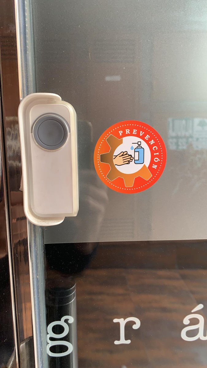la_tipo's tweet photo. Pegatinas que nos alertan de las medidas de precaución que debemos tomar en puntos de contacto. Idea de Entidad Técnica de Prevención
#konicaminolta
#impresióndigital 
#troqueladodigital 
#adhesivostroquelados #pegatinastroqueladas
#servicio 
#calidad
#estoloparamosunidos
#latipo https://t.co/iJtiGW89Bp