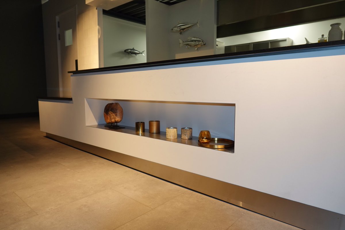 CulionNL's tweet photo. Meer weten over het toepassen van #liquidmetal of #betonlook in de #GrootKeukenTechniek.
https://t.co/kZaAtPvnSK https://t.co/Vun34yn21G