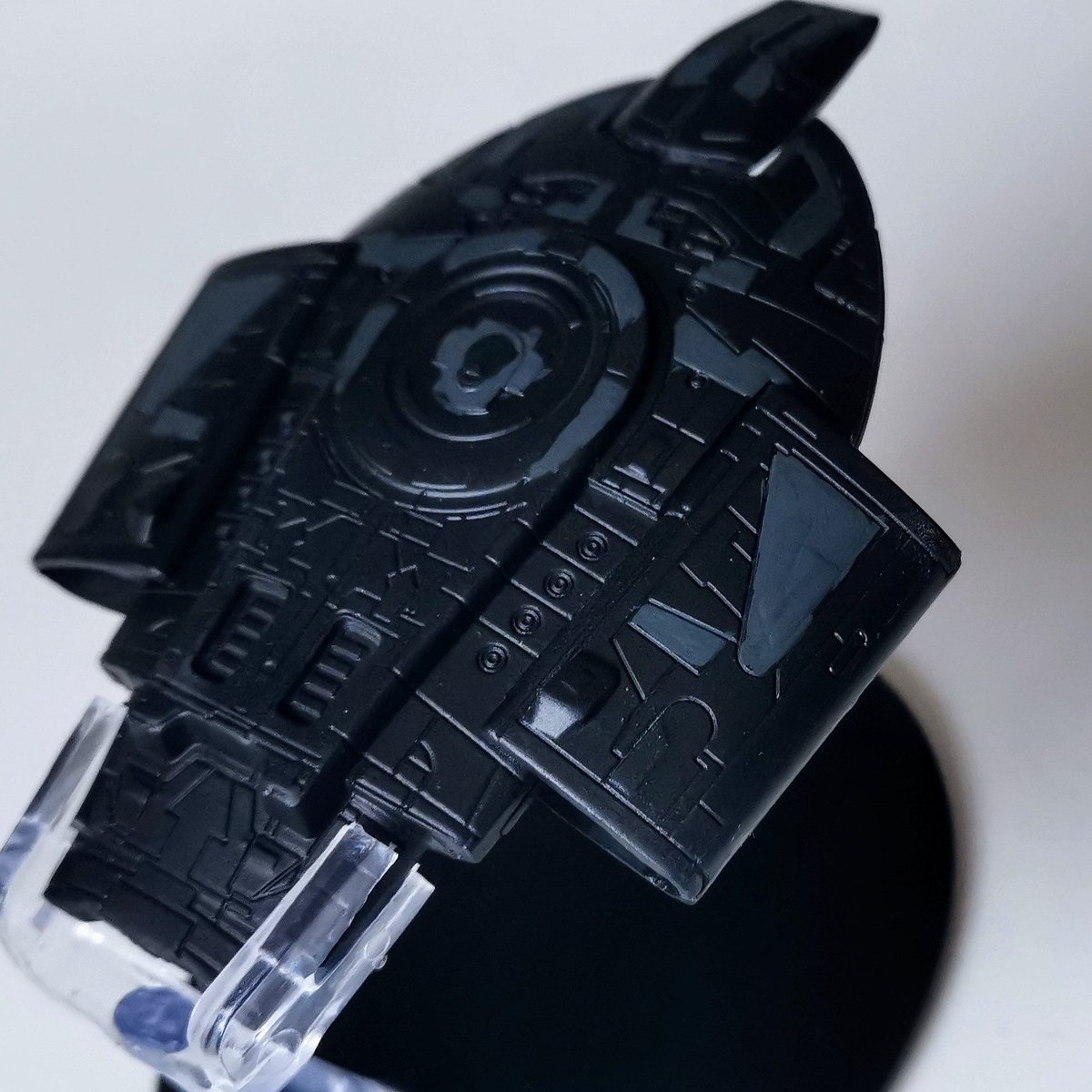 JJModelMaking's tweet photo. My repainted Eaglemoss Defiant model, now the USS Monitor from the novel The Return. Have you read it? Still need to finish painting more panels and varnish it. Inspired by the @TrekLad giveaway!

#startrekmodels #eaglemoss #eaglemosscollection #defiantclass
#StarTrek https://t.co/WrMSThQbQU