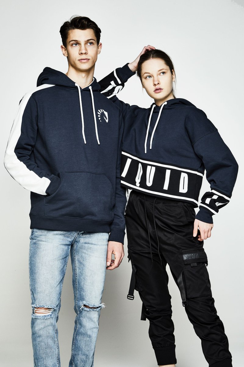 The new <a href="/TeamLiquid/">Team Liquid</a> Heritage Drops tomorrow on TL.GG/STORE.

Follow me (<a href="/iNsan1a/">Aydin Sarkohi</a>)  and <a href="/TeamLiquid/">Team Liquid</a> and then retweet this tweet and comment your size and country. The winner will be picked tomorrow!!

If this post gets 1000 retweets <a href="/Taigadota/">Tommy</a> will pose in his croptop.