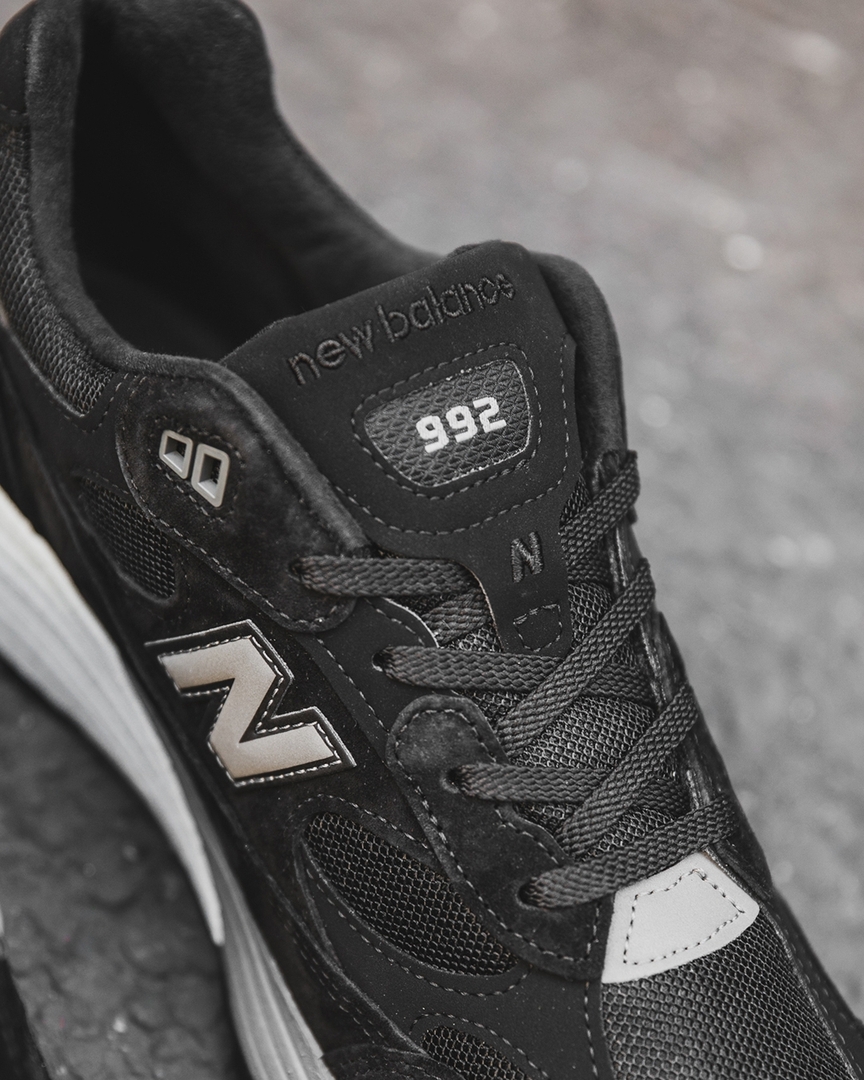 nb 200 classic black