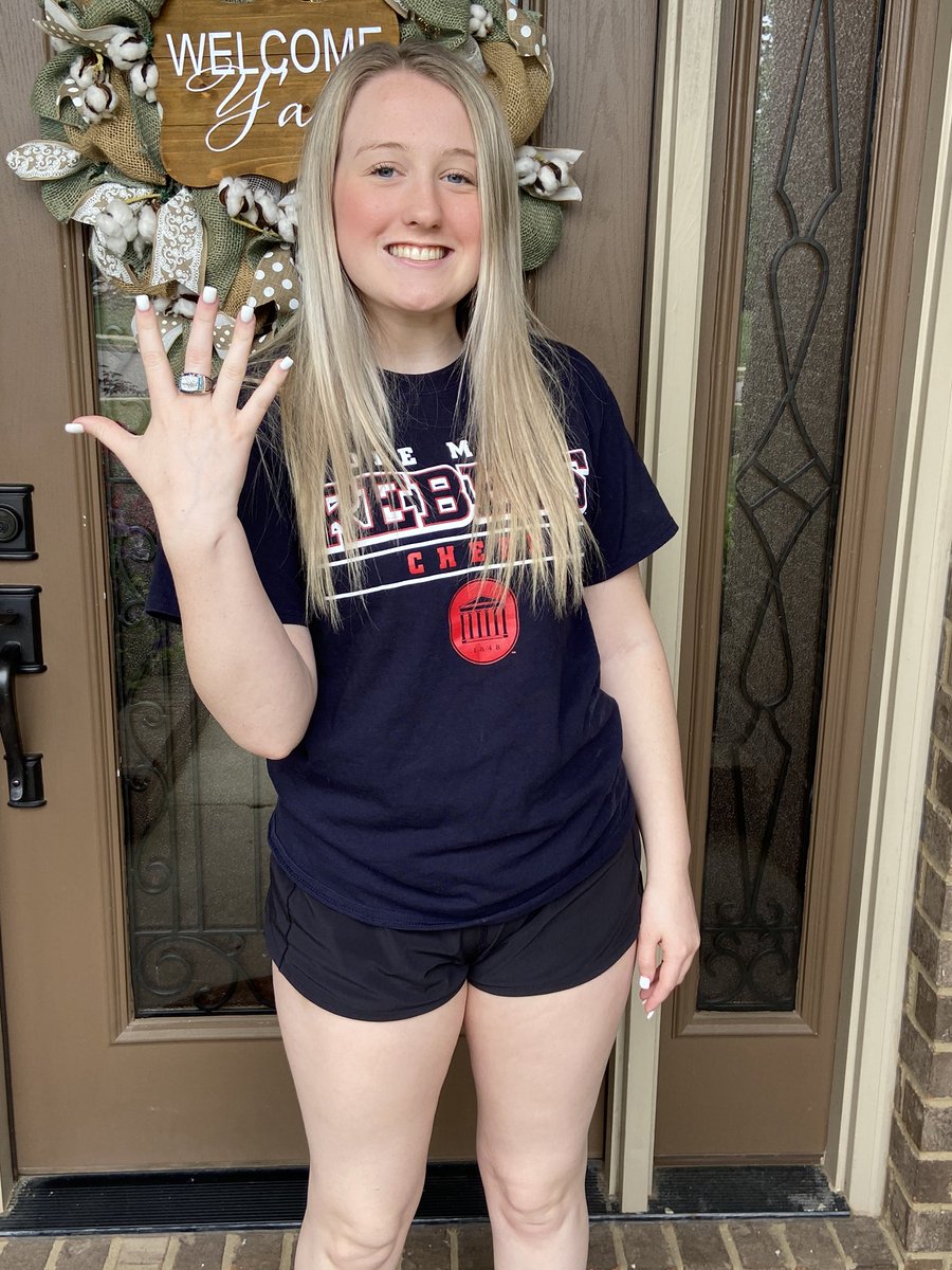 Us coaches made a pretty special delivery yesterday to some happy athletes! Seeing their faces light up is what it’s all about... it’s our WHY! State Ring deliveries for these rockstar State Champs💙✈️ SO ready to get back in the gym and have tryouts!  #jetnation #proudtobeajet