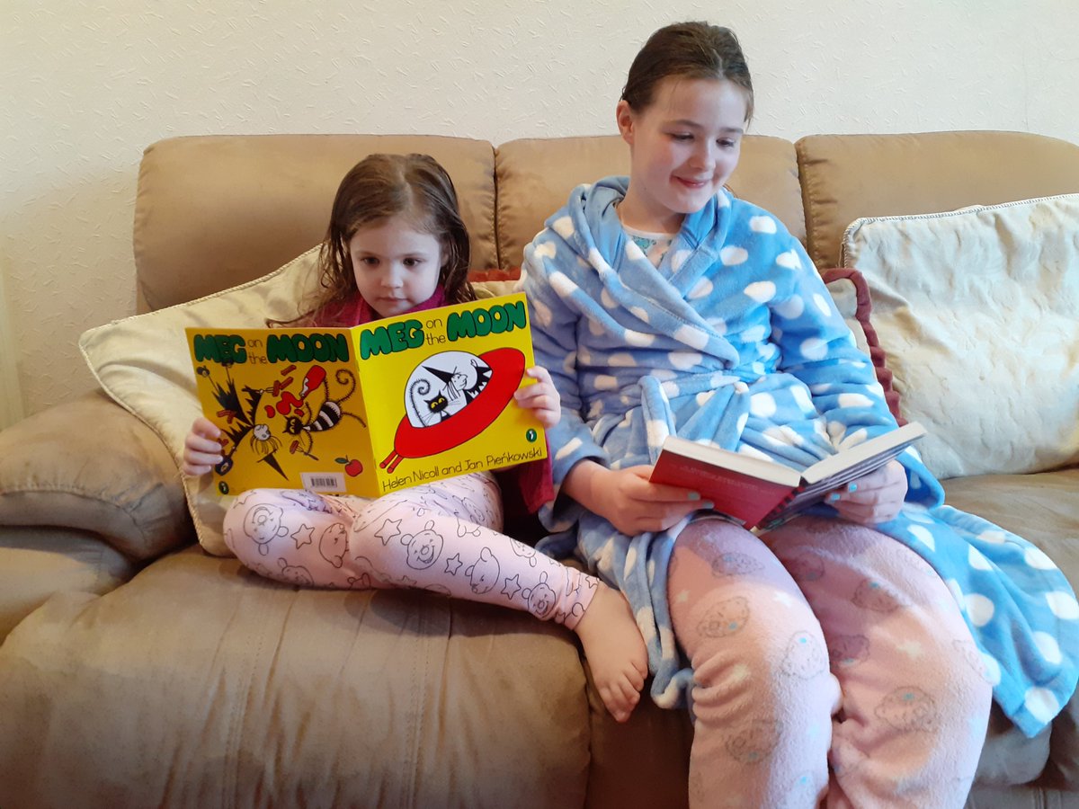 tracyw090's tweet photo. @sjvblackpool #SJVClass6B
Holly and Amy end the day with a good read. https://t.co/CrqxYjj9AE